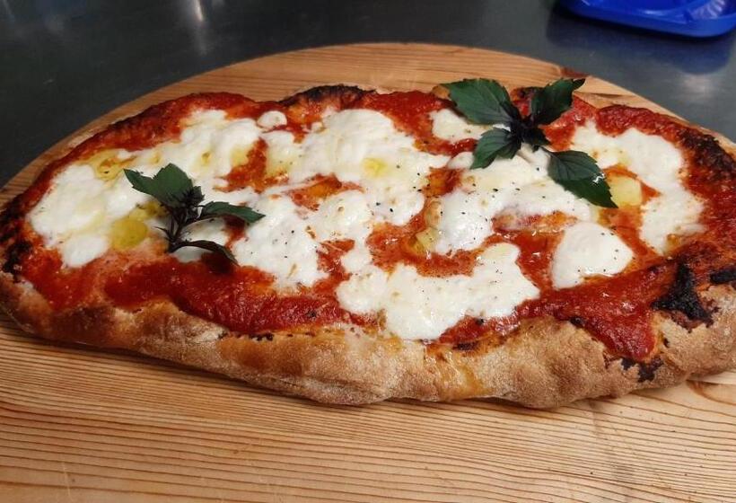 فندق Bio Agriturismo Valle Dei Calanchi