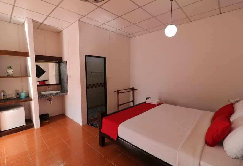 پانسیون Baan Nat The Village Sha Certified