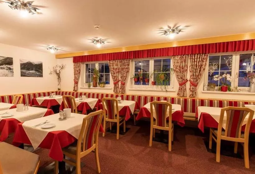 ペンション Gidis Hof