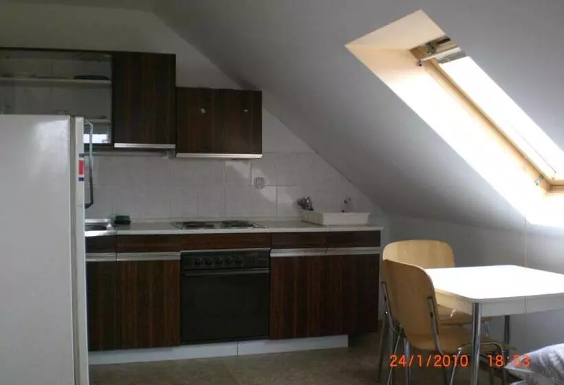 Majatalo Na 15 Kopách