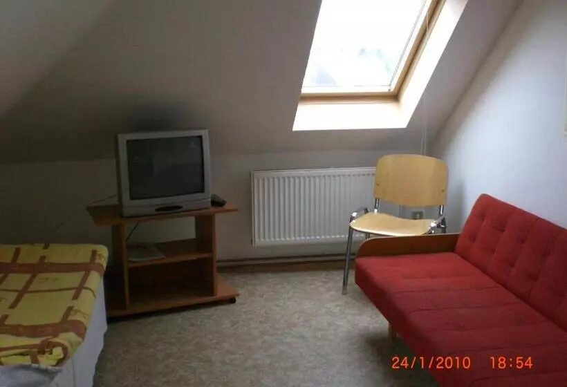 Majatalo Na 15 Kopách