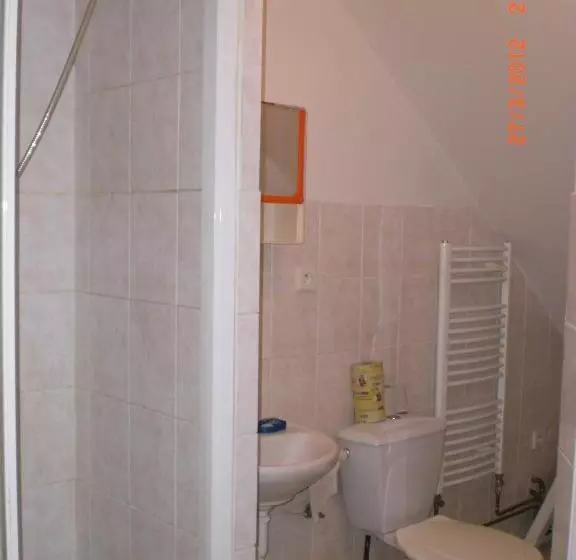 Majatalo Na 15 Kopách