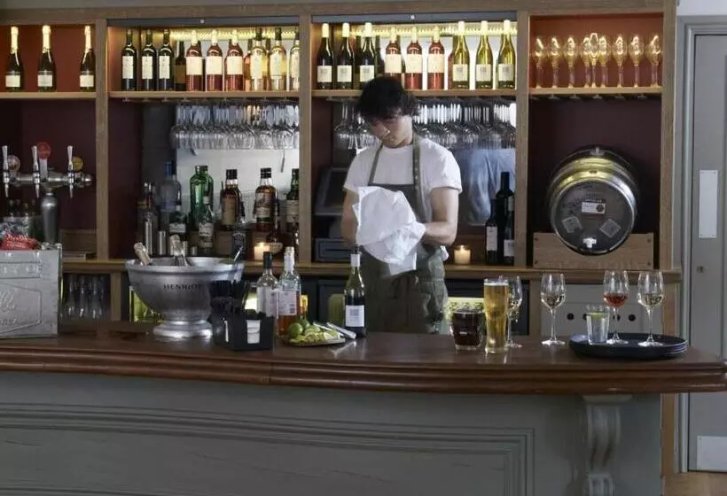 ペンション The Swan