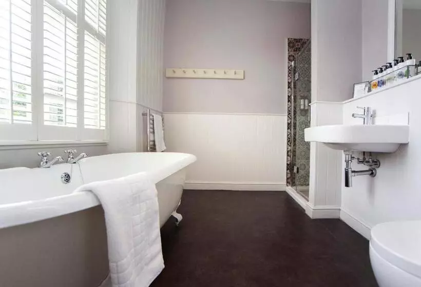 ペンション The Swan