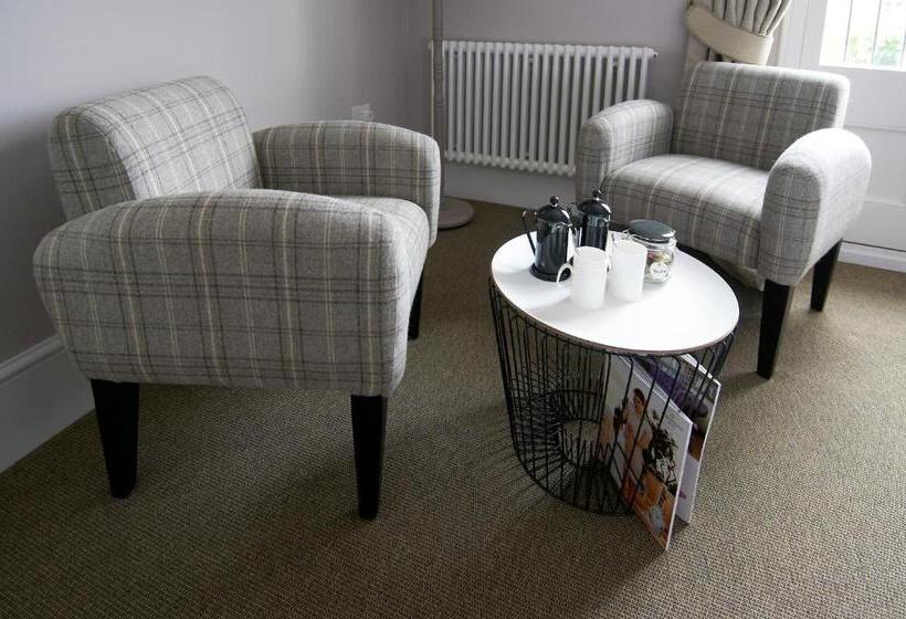 פנסיון The Swan