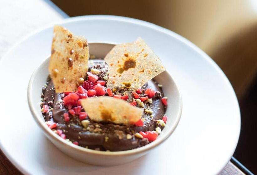 فندق صغير Cromwell Arms Country Pub With Rooms