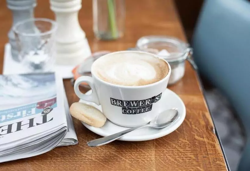 ユースホステル Cromwell Arms Country Pub With Rooms