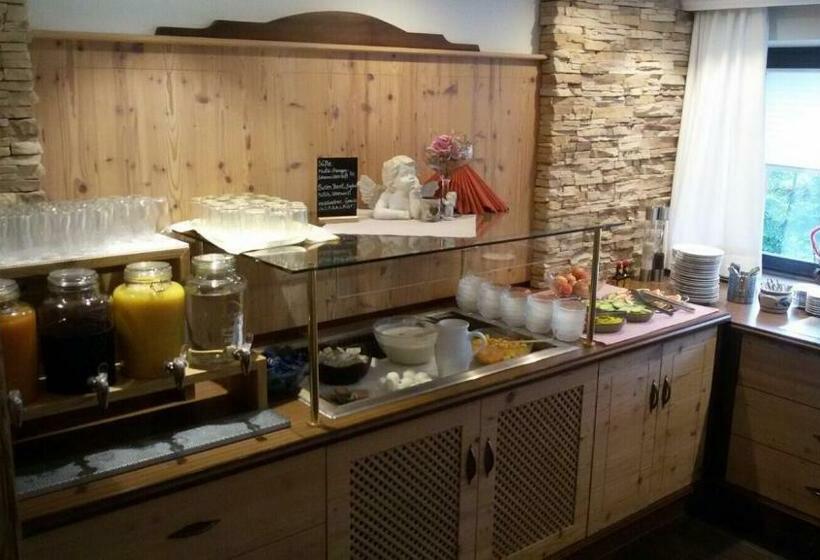 Hostel Gasthof Zum Wilden Kaiser