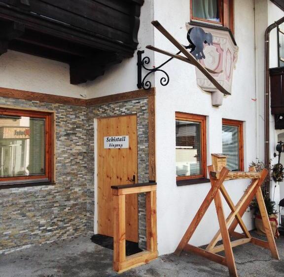 Hostel Gasthof Zum Wilden Kaiser