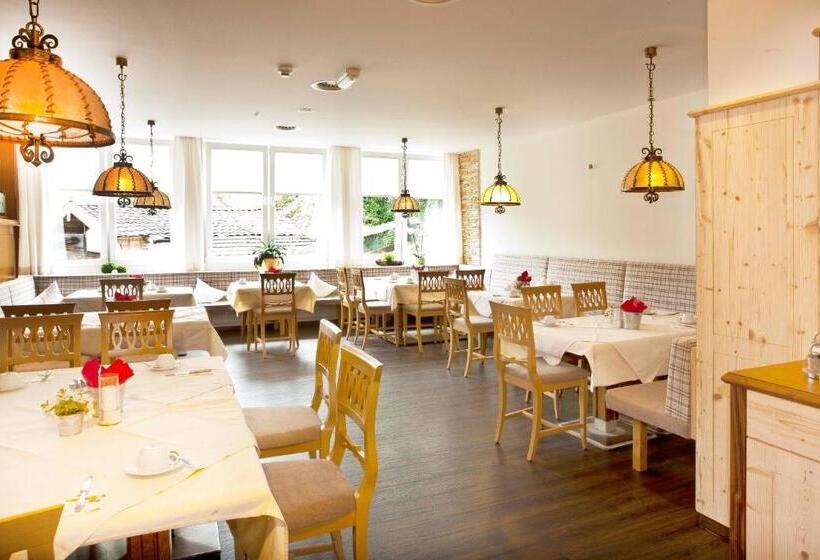 Hostel Gasthof Zum Wilden Kaiser