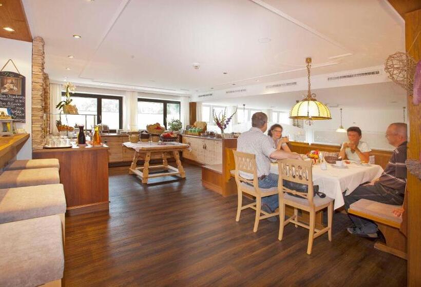 Hostel Gasthof Zum Wilden Kaiser