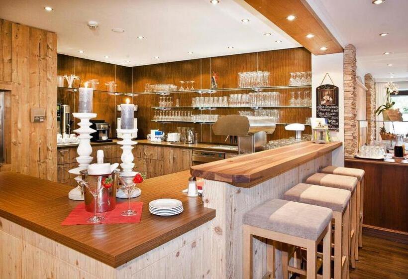 Hostel Gasthof Zum Wilden Kaiser