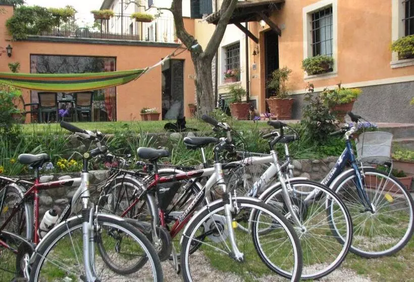 Hotelli B&b Casale Onida