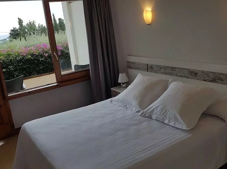 ホテル Hostal Ondina