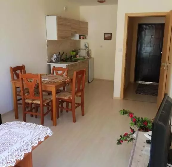 Krasi Apartments In Perla Complex
