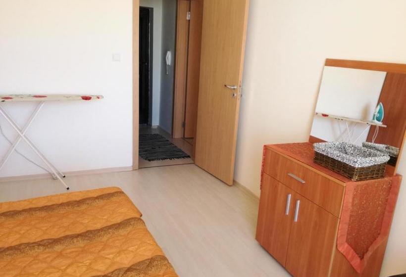 Krasi Apartments In Perla Complex