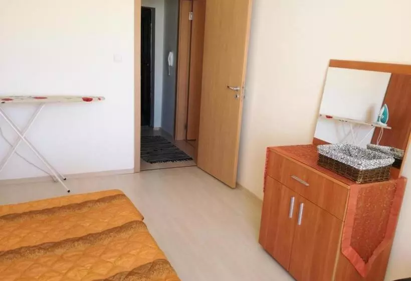 Krasi Apartments In Perla Complex