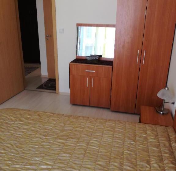 Krasi Apartments In Perla Complex