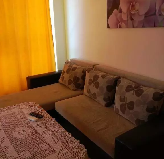 Krasi Apartments In Perla Complex