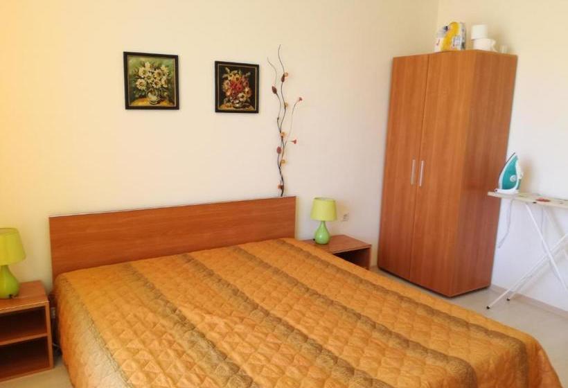 Krasi Apartments In Perla Complex