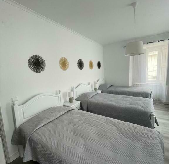 پانسیون Casa De Hospedes D. Maria Parreirinha