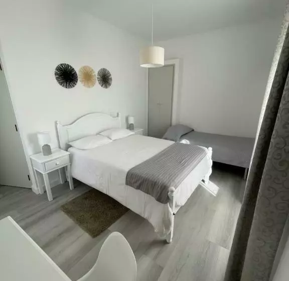 Majatalo Casa De Hospedes D. Maria Parreirinha