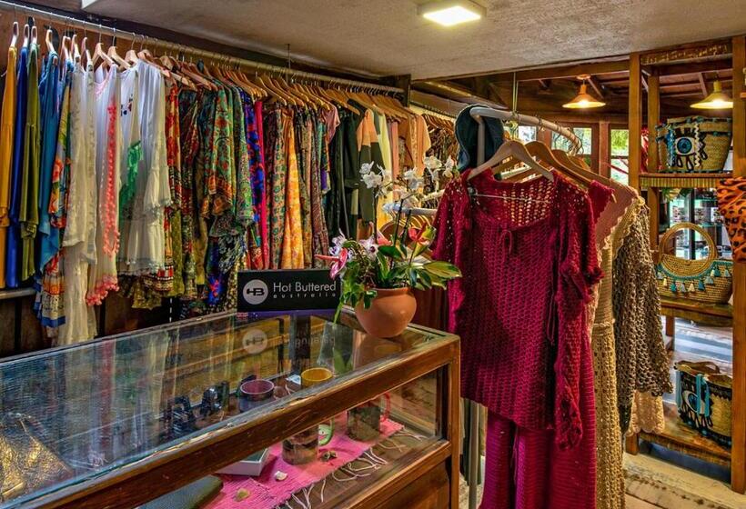 膳宿费 Grajagan Surf Resort