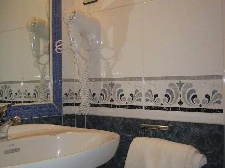 Majatalo Hostal Restaurante La Trucha