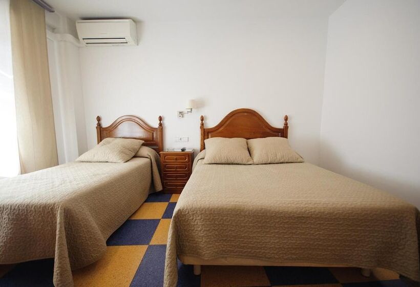 פנסיון Hostal Restaurante La Trucha