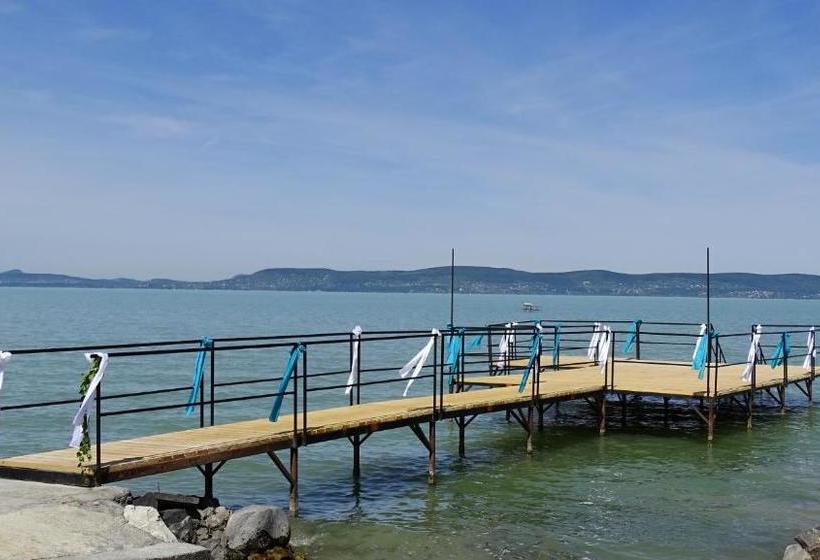 膳宿费 Rider Beach