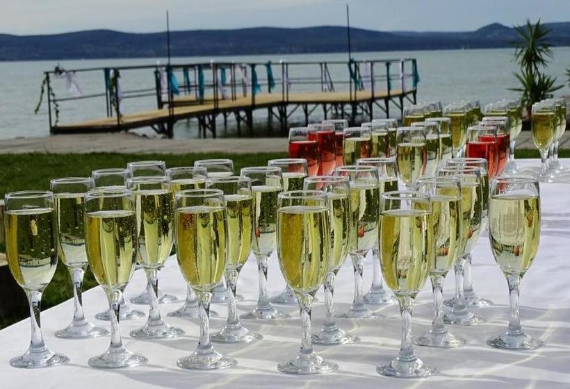 膳宿费 Rider Beach