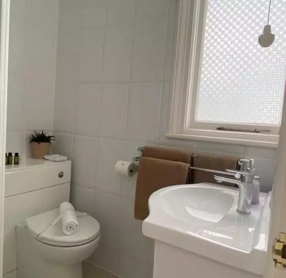 پانسیون Seren Villa