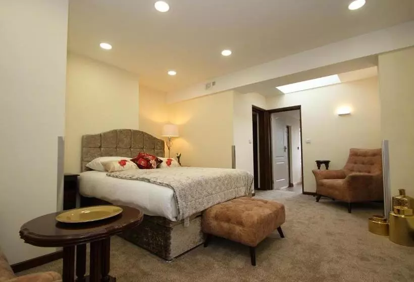 پانسیون The Ormonde Guesthouse