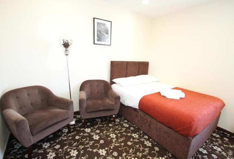 بنسيون The Ormonde Guesthouse