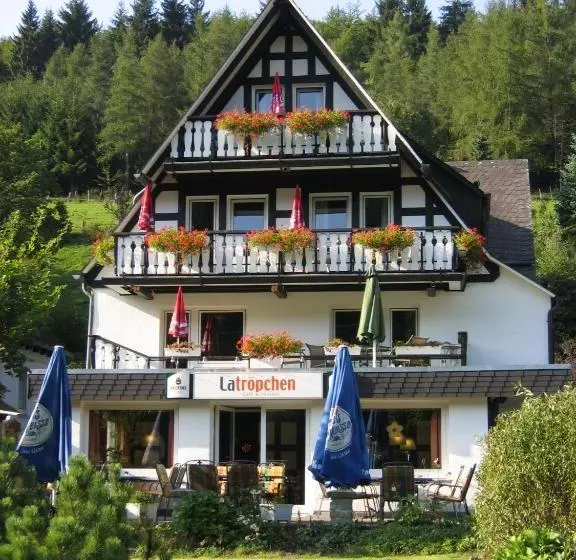 Pension & Ferienhaus Latröpchen