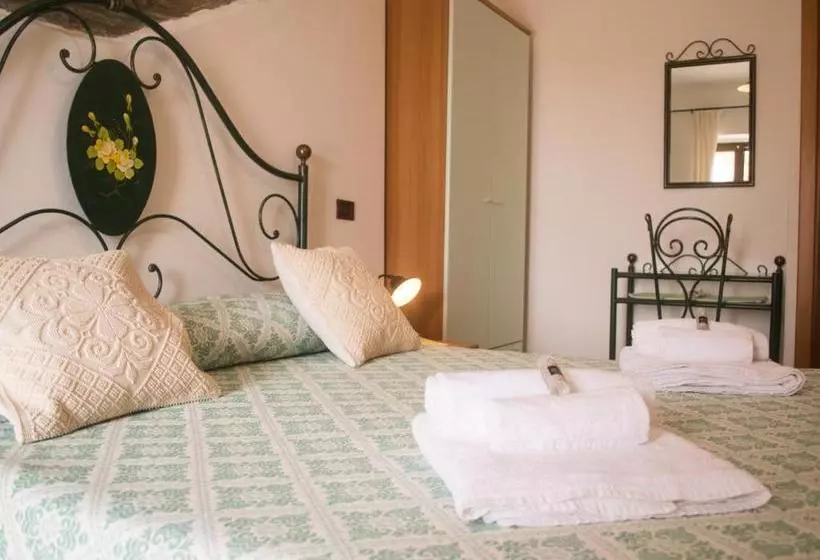هتل Agriturismo Finagliosu