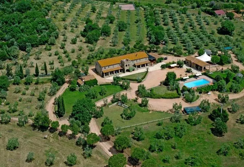 Hotelli Agriturismo La Fontanella & Glamping