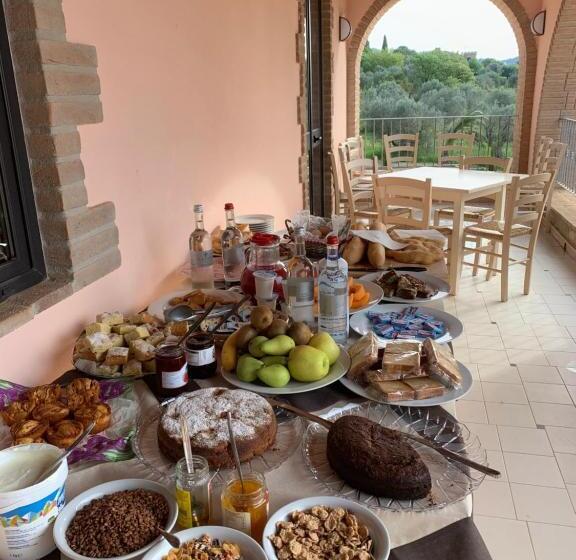 فندق Agriturismo La Fontanella & Glamping