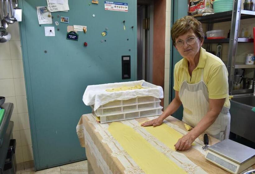 فندق Agriturismo Rimaggiori Relaxing Country Home