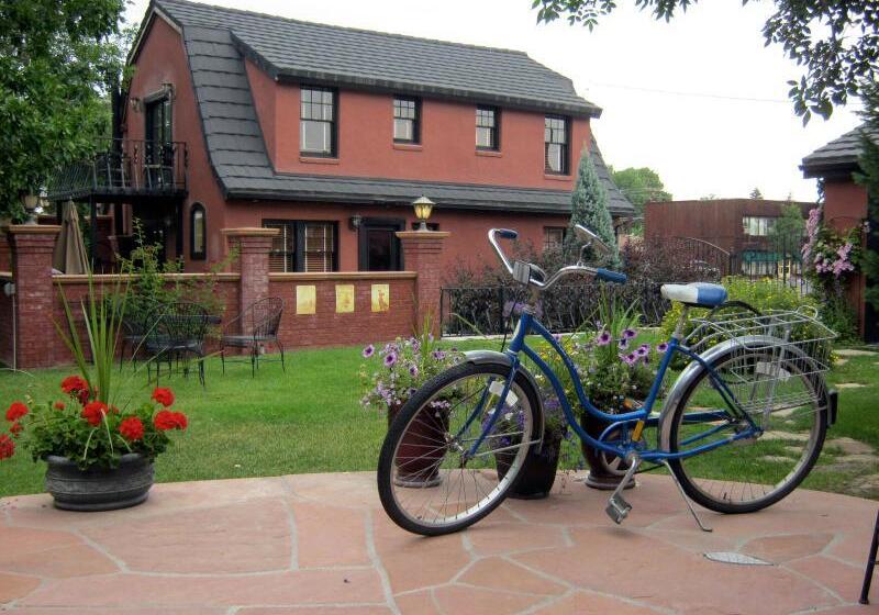 فندق صغير Chamberlin Inn