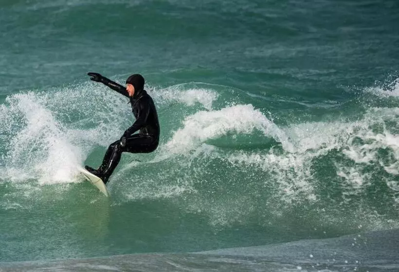 Retkeilymaja Inn At The Harbour