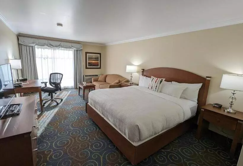 Retkeilymaja Inn At The Harbour