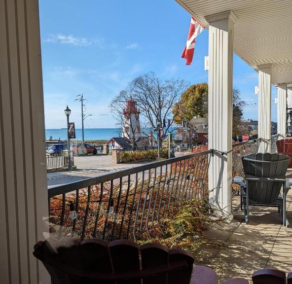 호스텔 Inn At The Harbour