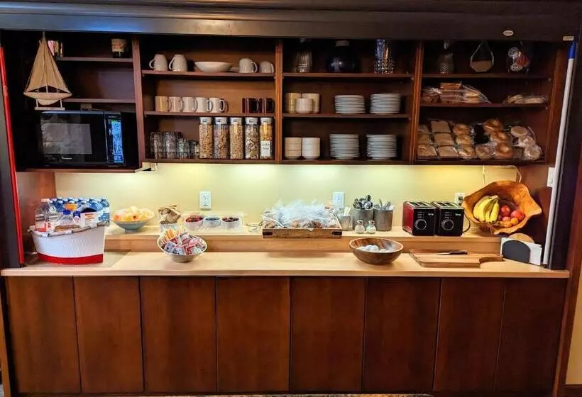 Retkeilymaja Inn At The Harbour