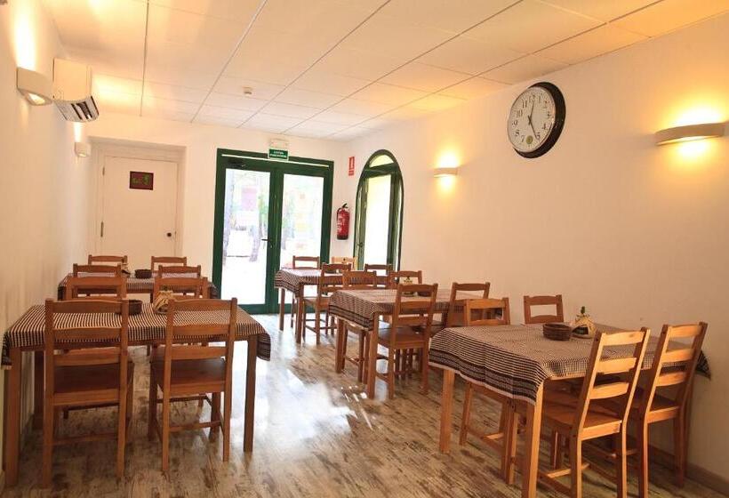 بنسيون Antiga Estació De Benifallet