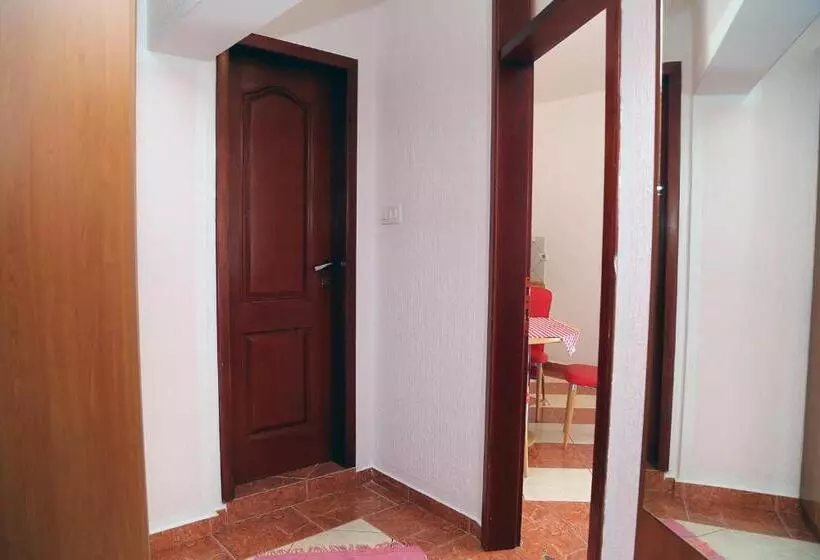 Majatalo Apartments Stevo Nikočević