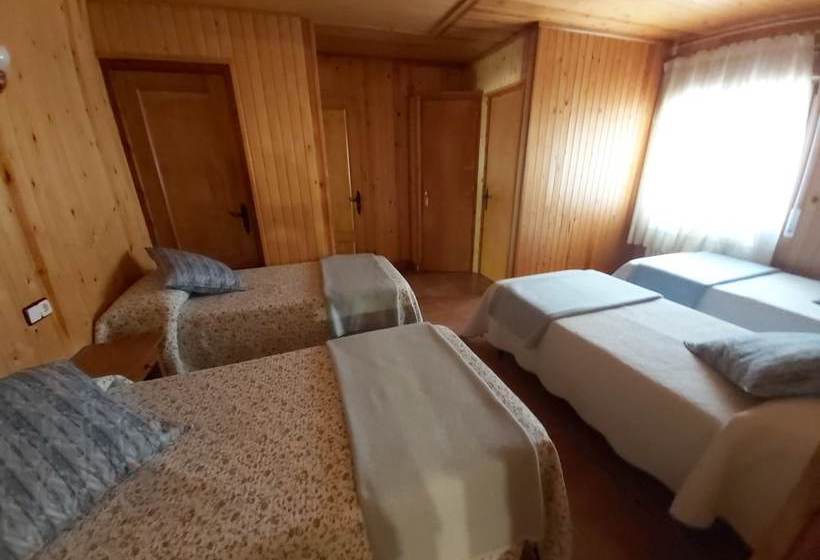 פנסיון Casa Peret De Pereto