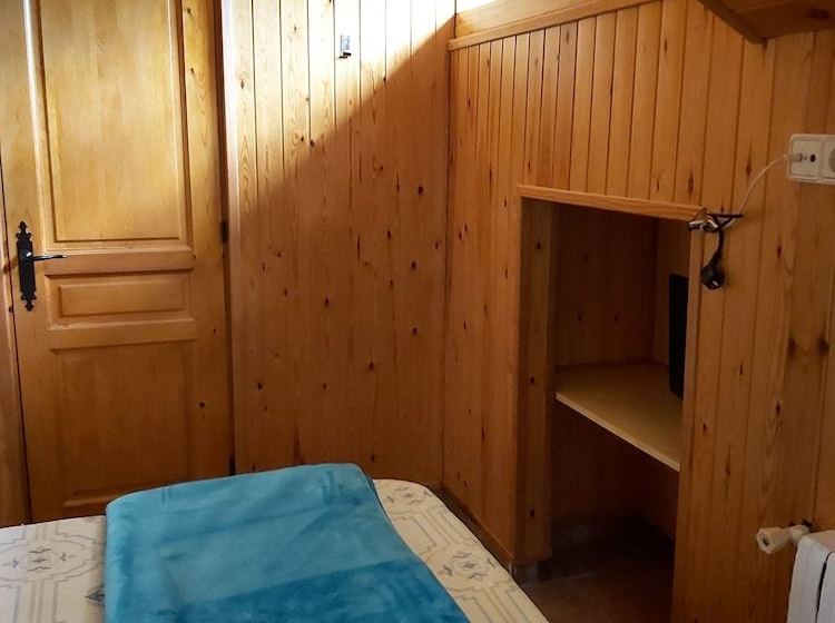 פנסיון Casa Peret De Pereto