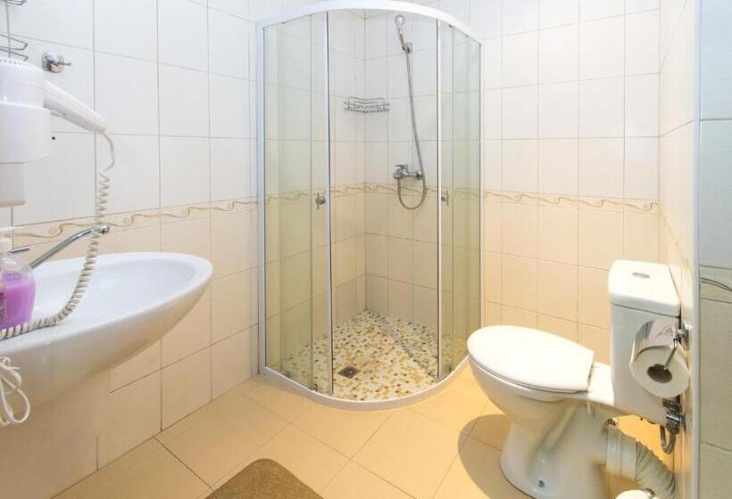 פנסיון Guest House La Casa