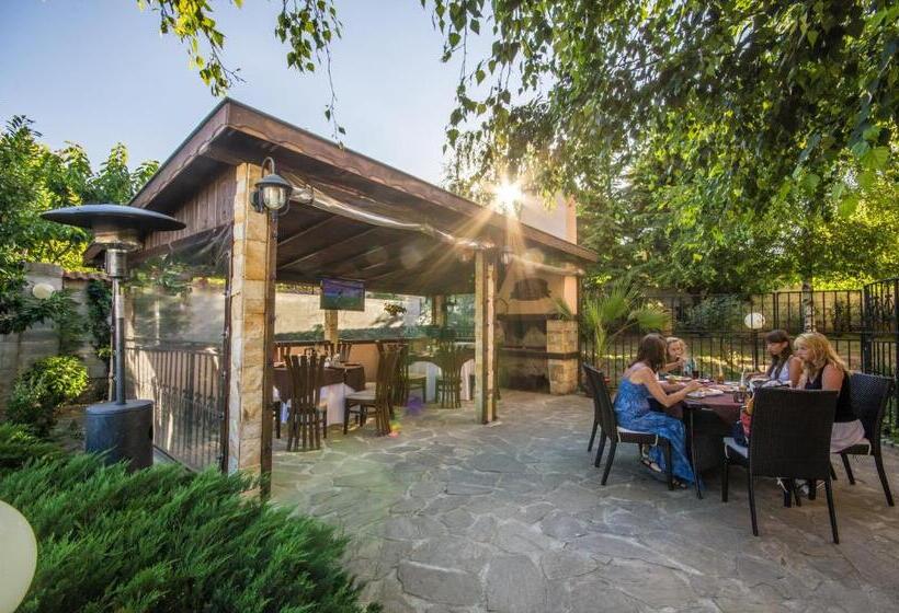 פנסיון Guest House La Casa